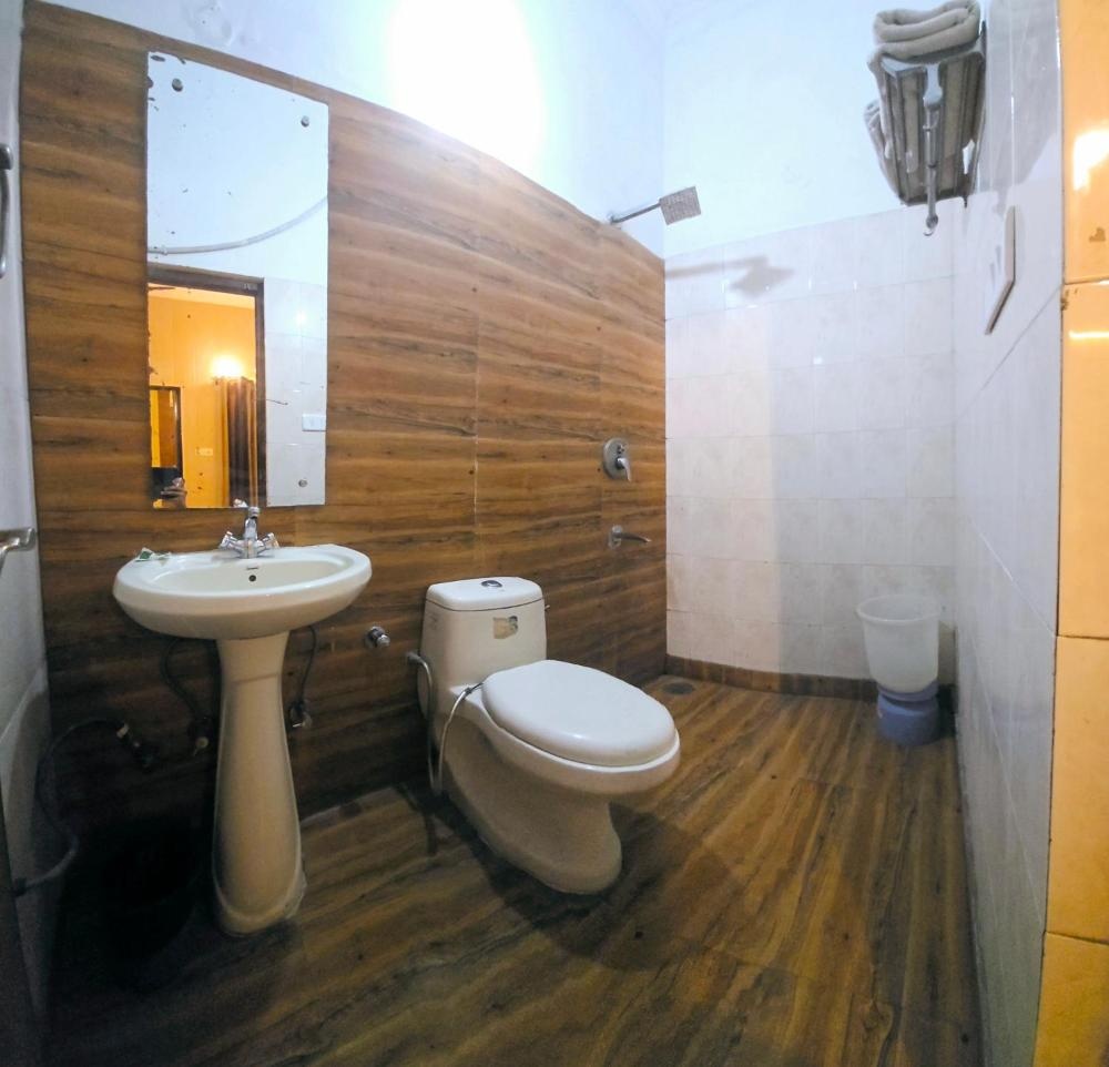 Room image 5