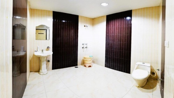 Hotel HK Continental image 18
