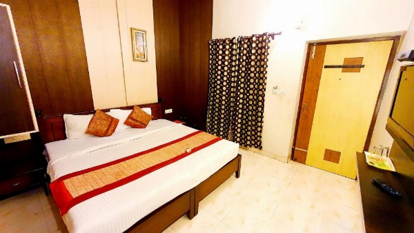 Hotel HK Continental image 32